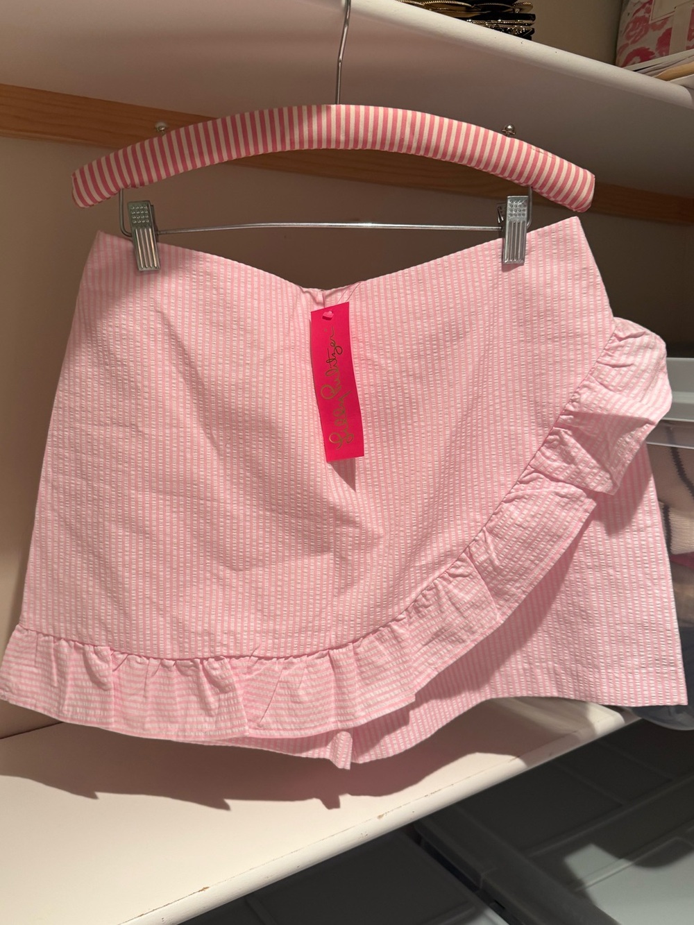 Lilly Pulitzer Pink and White Seersucker Skort Faye 8 - Picture 2 of 3